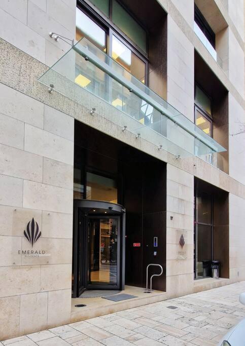2Budapest Eye-Freegym And Sauna Luxury Home Exterior foto